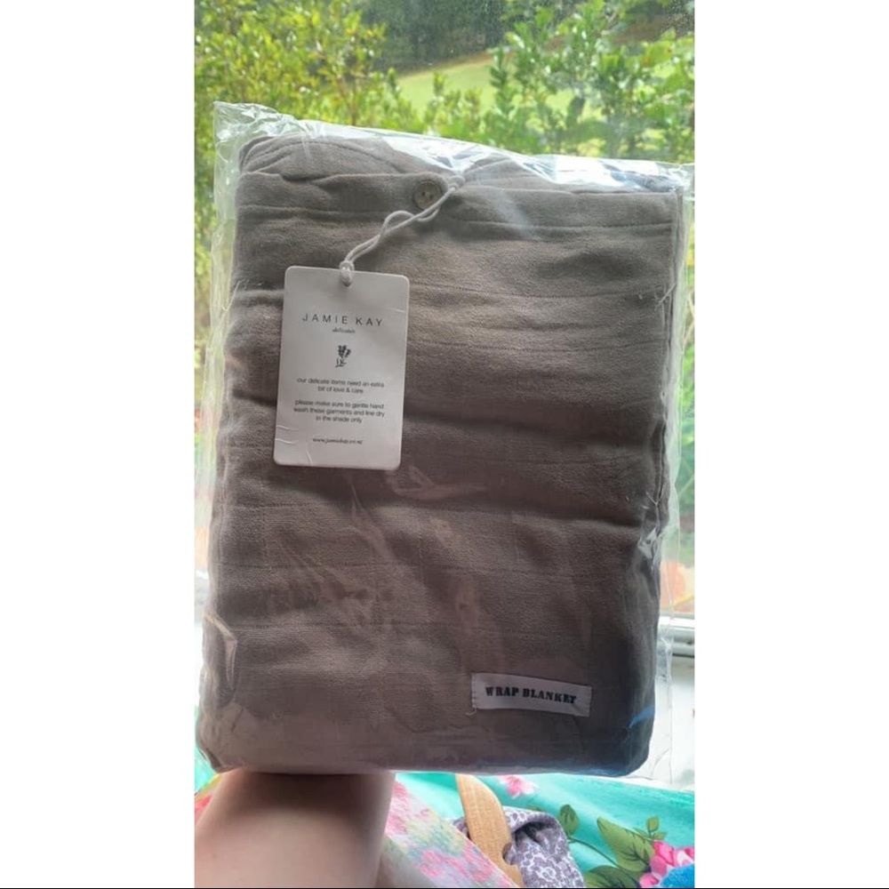 Jamie Kay swaddle
